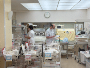 O BM-02 monitoriza recém-nascidos emmaternidades por todo o Japão.